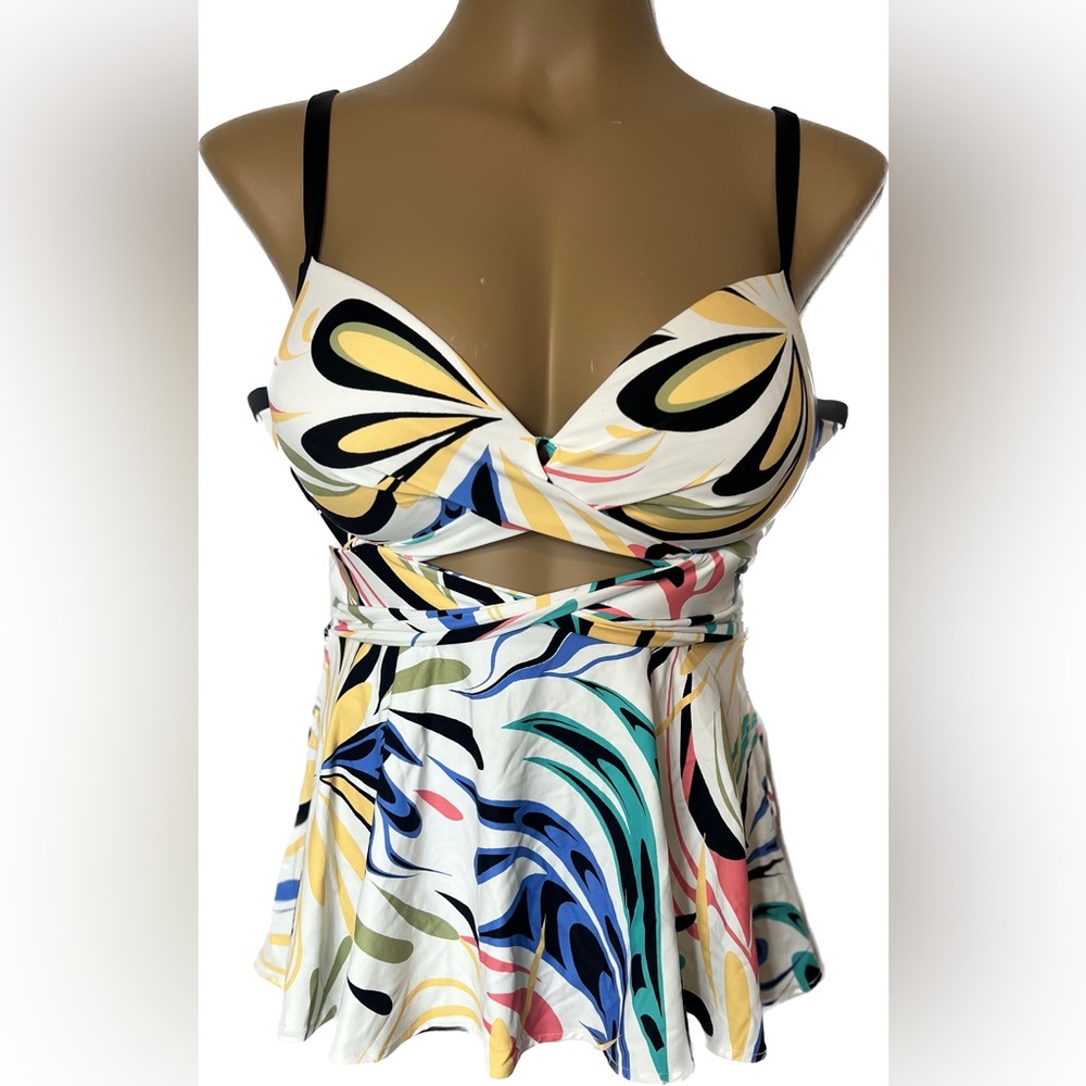 Coco Reef Icon Twist Peplum Underwire Tankini Top NWT U69385 36/38 DD White